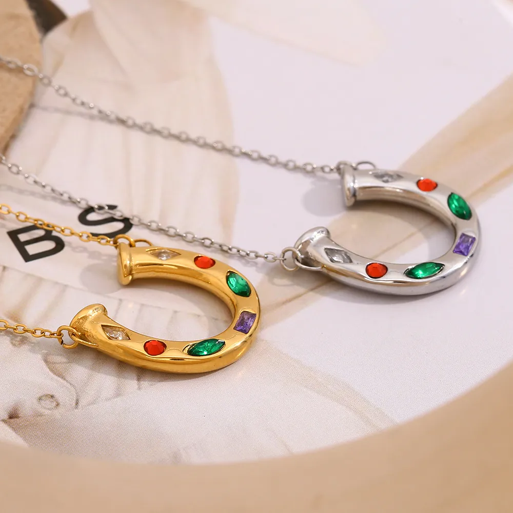 French Style U Shape 304 Stainless Steel Plating 18K Gold Plated Women's Pendant Necklace display picture 3