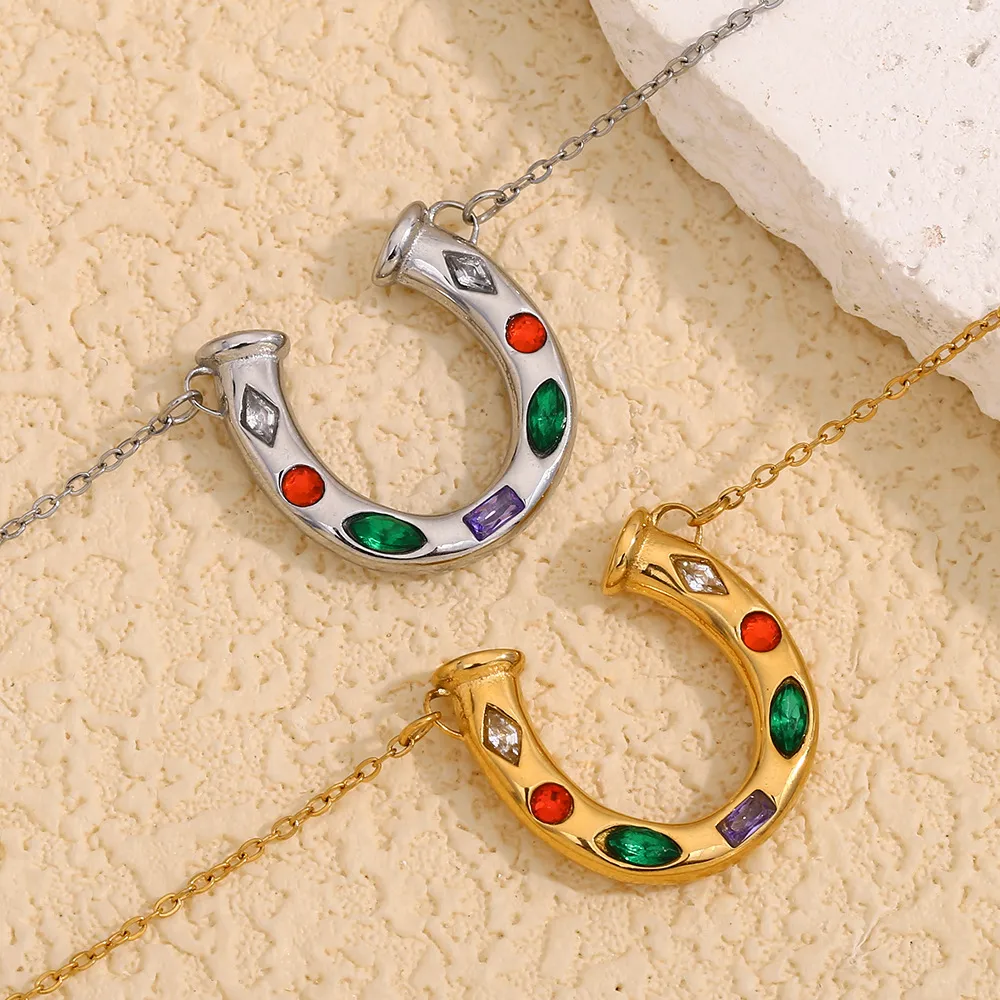 French Style U Shape 304 Stainless Steel Plating 18K Gold Plated Women's Pendant Necklace display picture 4