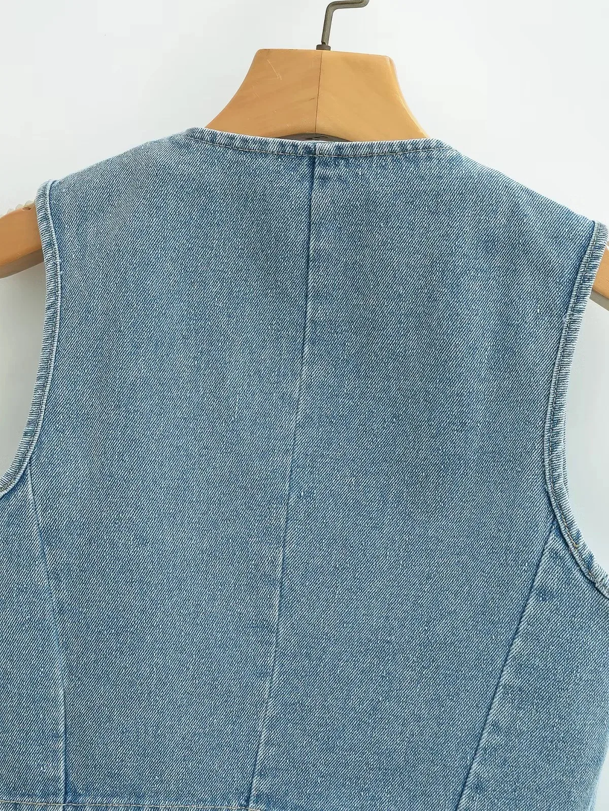 Women's Vest Tank Tops Simple Style Solid Color display picture 3