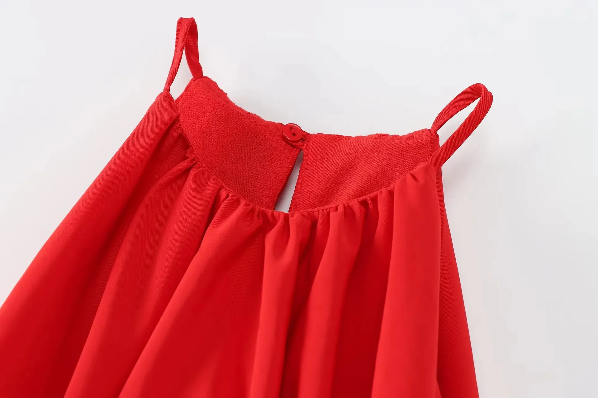 Women's Strap Dress Elegant Strap Sleeveless Solid Color Knee-Length Holiday Banquet Selfie display picture 3