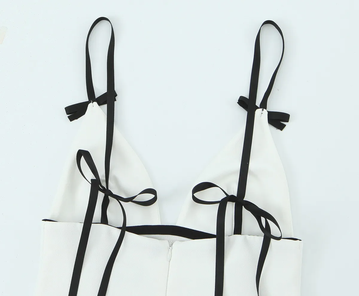 Women's Strap Dress Elegant Strap Sleeveless Solid Color Above Knee Holiday Banquet Selfie display picture 5