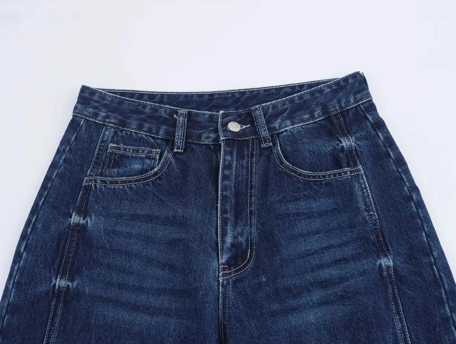 Women's Casual Daily Simple Style Solid Color Full Length Jeans display picture 3