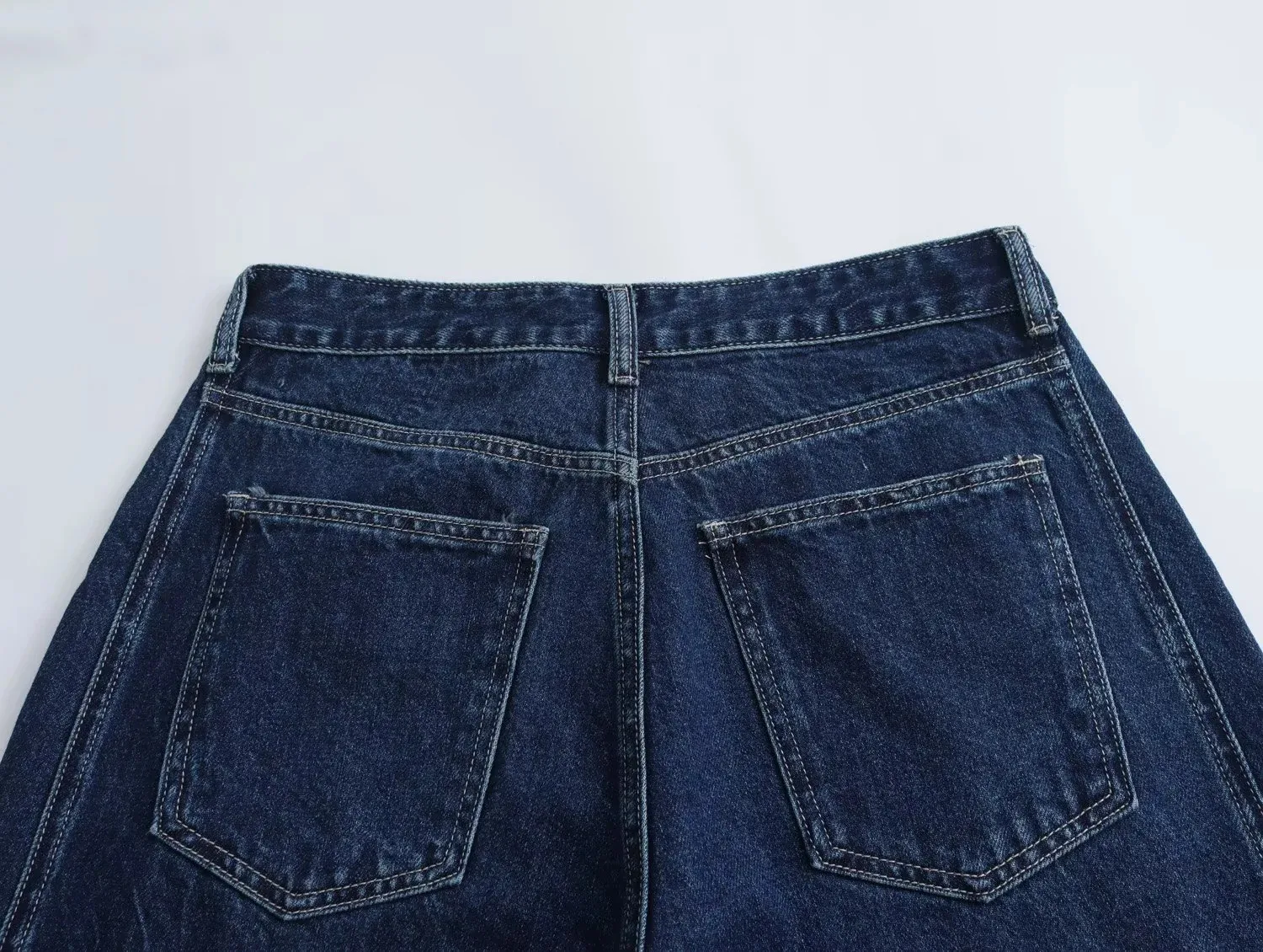 Women's Casual Daily Simple Style Solid Color Full Length Jeans display picture 4