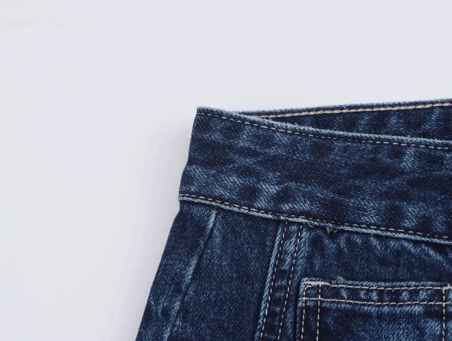 Women's Casual Daily Simple Style Solid Color Full Length Jeans display picture 10