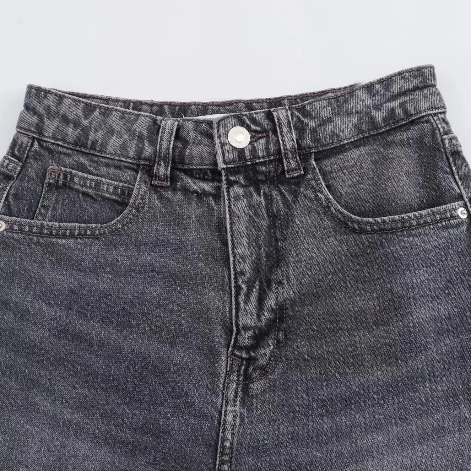 Women's Casual Daily Simple Style Solid Color Shorts Jeans display picture 23
