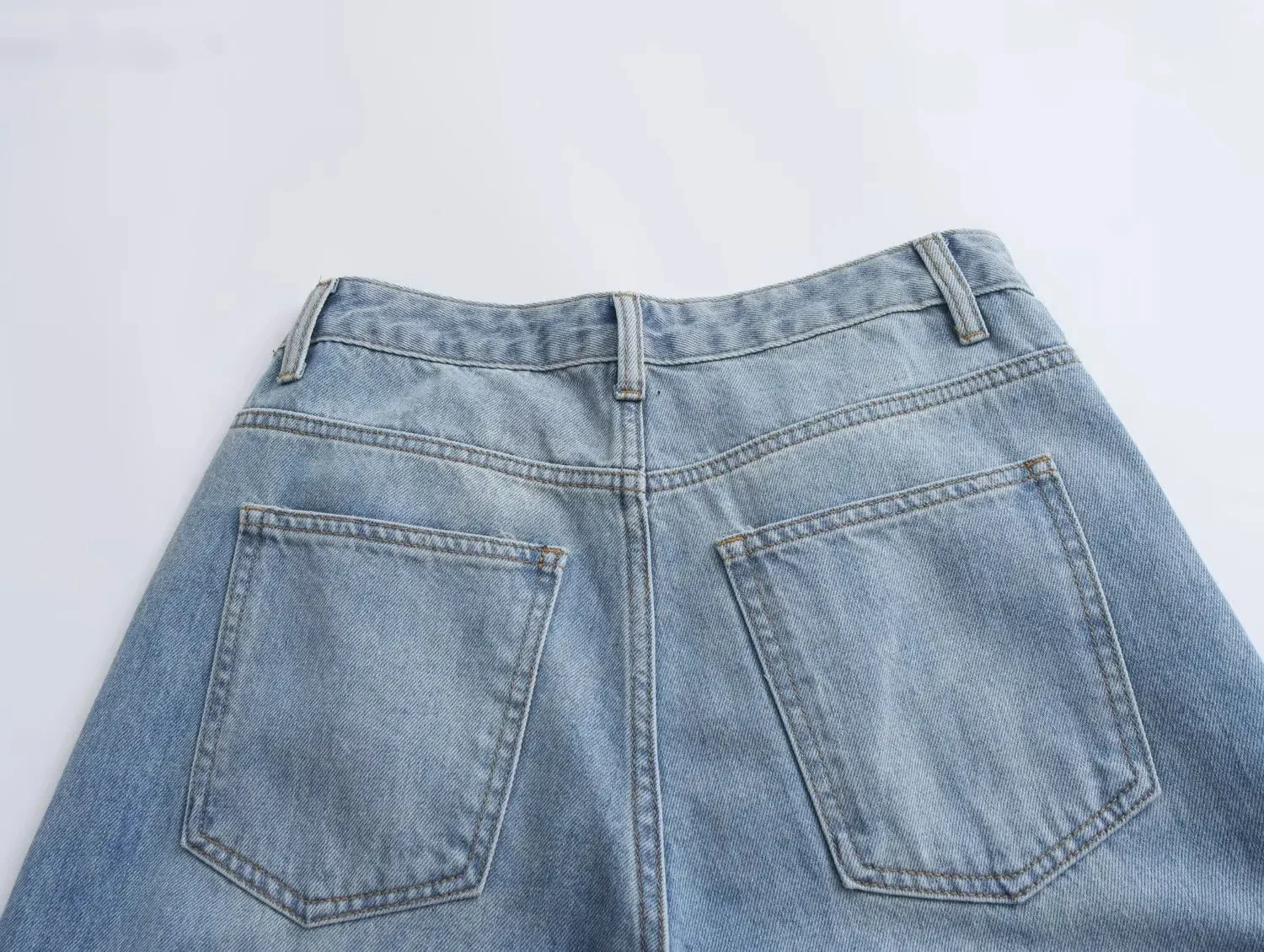 Women's Casual Daily Street Simple Style Solid Color Full Length Jeans display picture 9