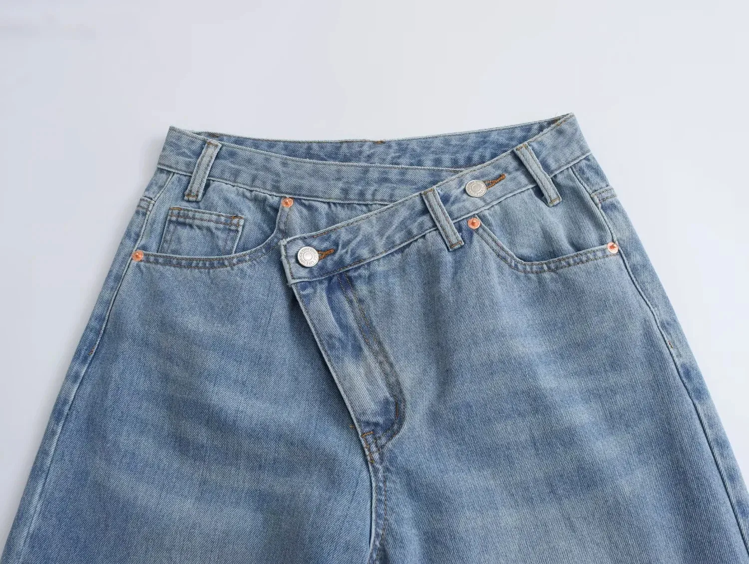 Women's Casual Daily Street Simple Style Solid Color Full Length Jeans display picture 10