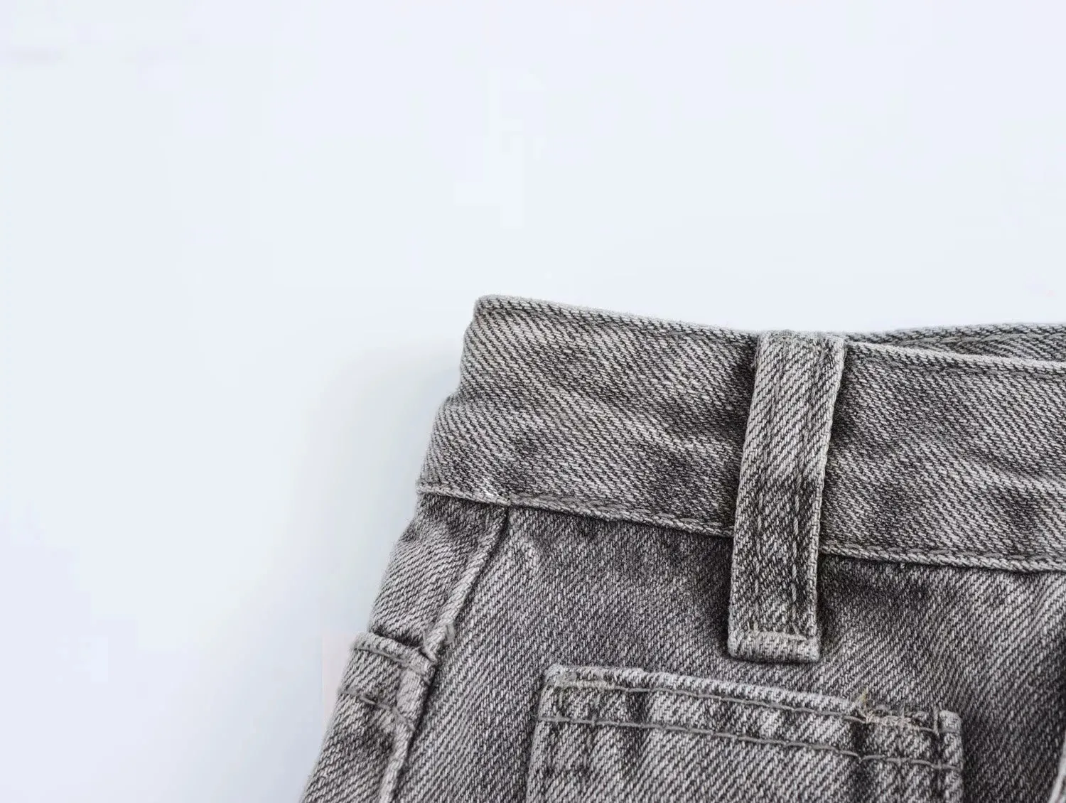 Women's Casual Daily Street Simple Style Solid Color Full Length Jeans display picture 17