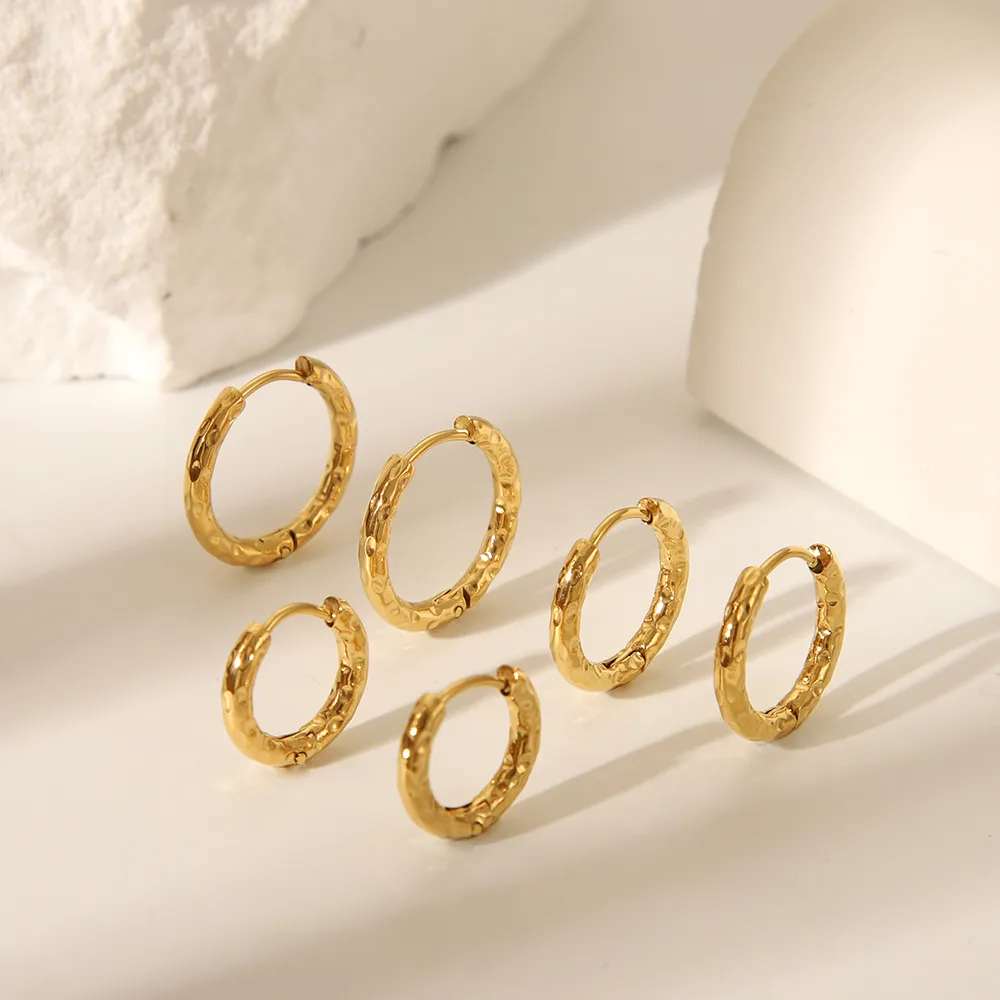 1 Pair Elegant Vacation Simple Style Geometric Irregular Polishing 304 Stainless Steel 18K Gold Plated Hoop Earrings display picture 7