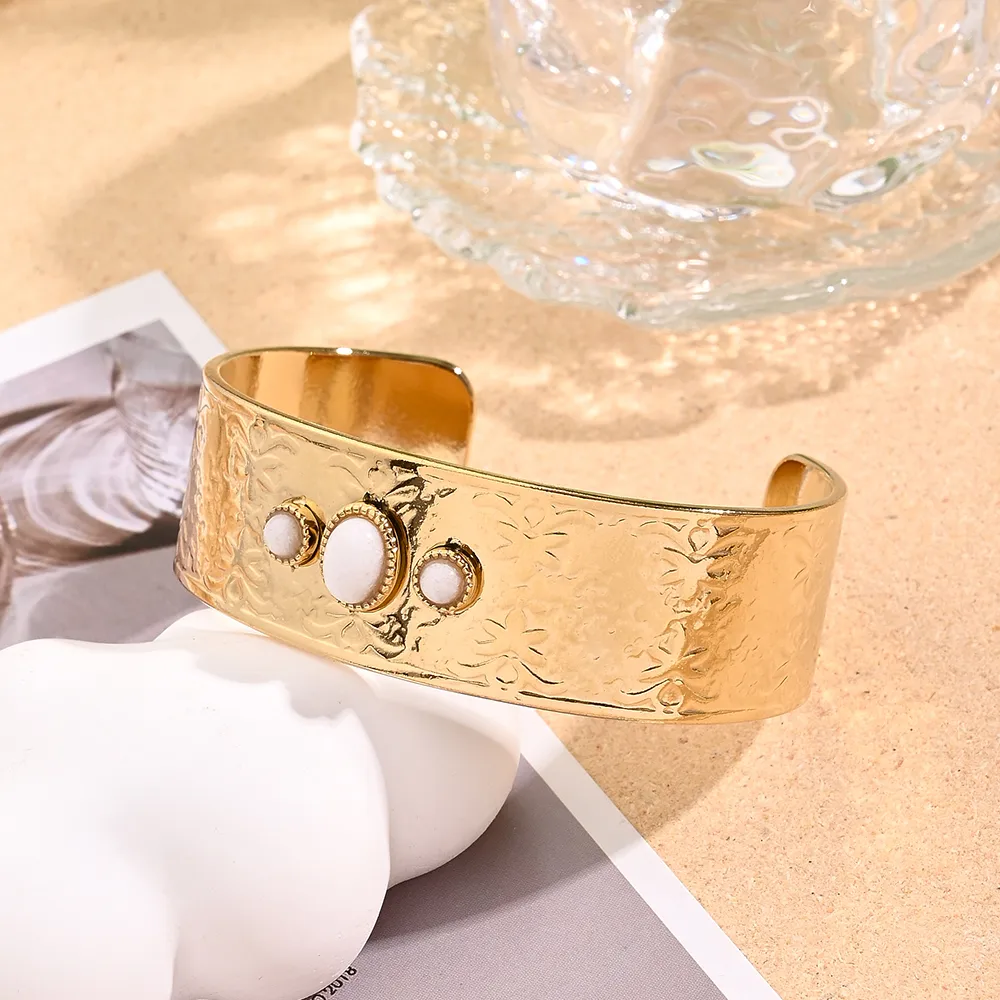 Casual Vacation Modern Style Round Oval 304 Stainless Steel Handmade Polishing Inlay Dyed Jade 18K Gold Plated Women's Bangle display picture 5