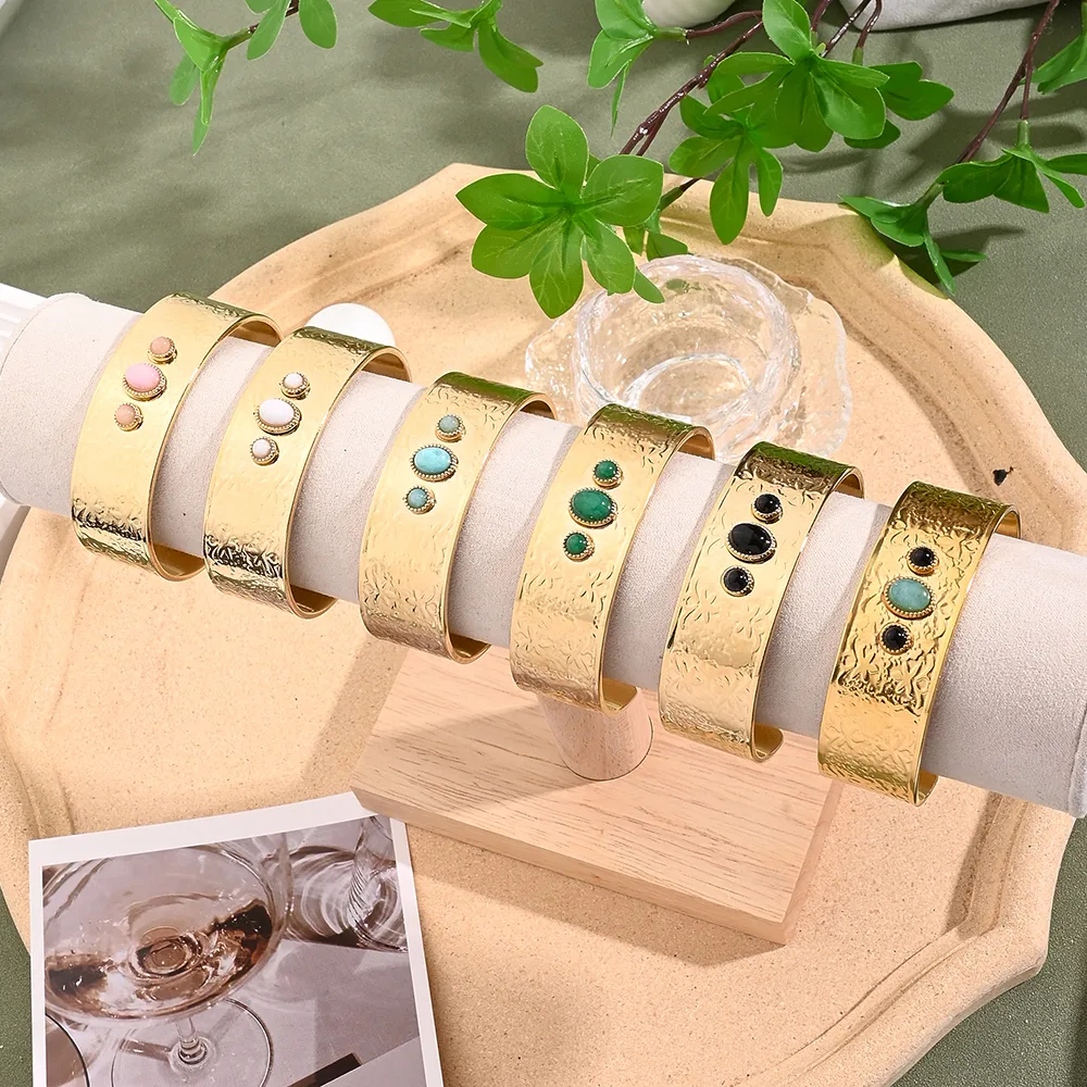 Casual Vacation Modern Style Round Oval 304 Stainless Steel Handmade Polishing Inlay Dyed Jade 18K Gold Plated Women's Bangle display picture 1