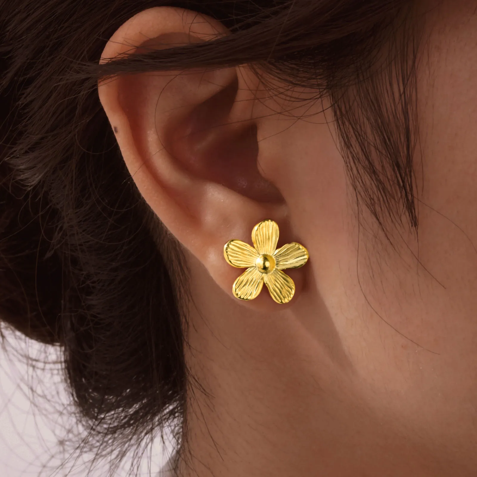 French Style Flower Plating 304 Stainless Steel 18K Gold Plated Butterfly Backs Ear Studs display picture 1
