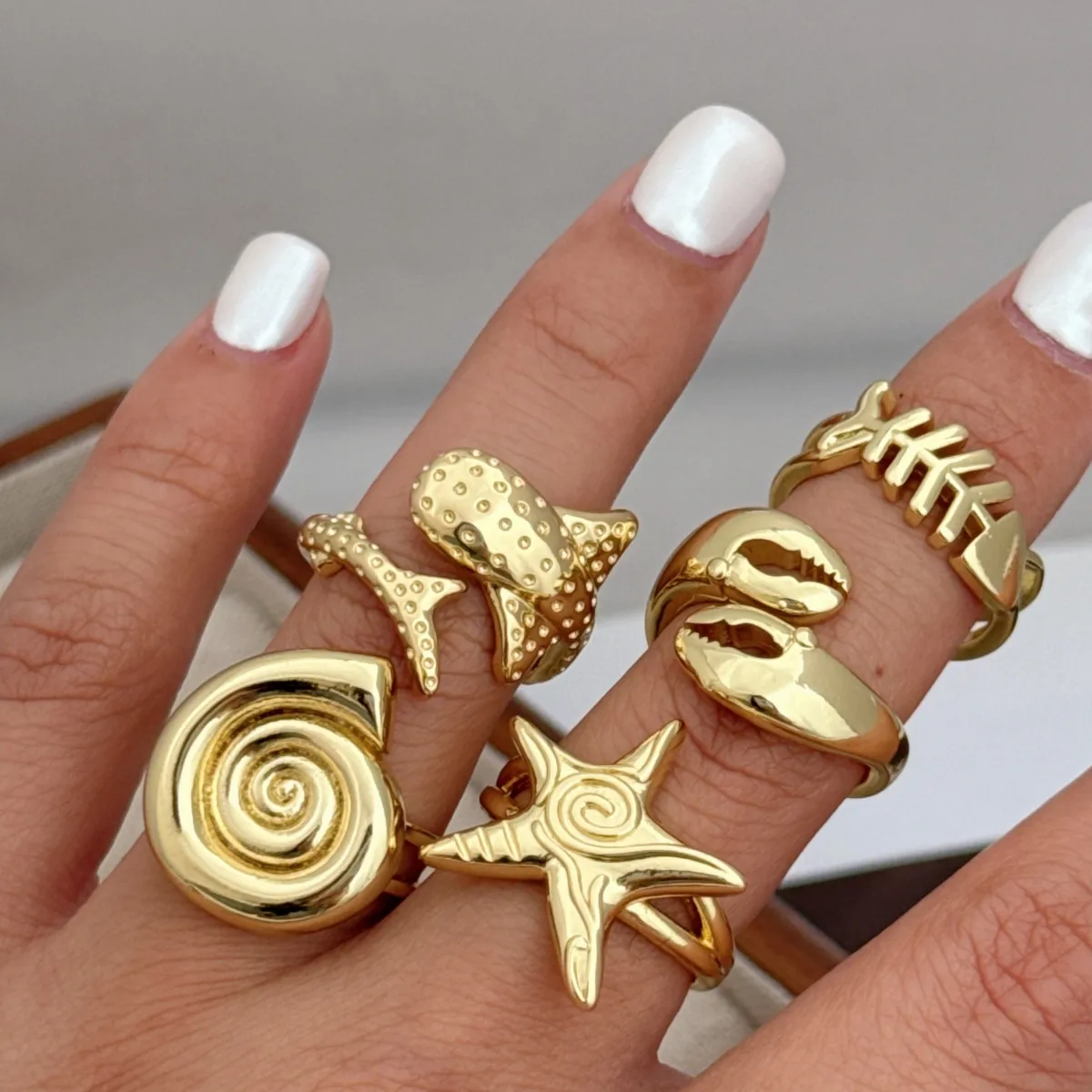 Retro Marine Style Classic Style Starfish Conch Fish Copper Asymmetrical 18K Gold Plated Women's Open Rings display picture 2
