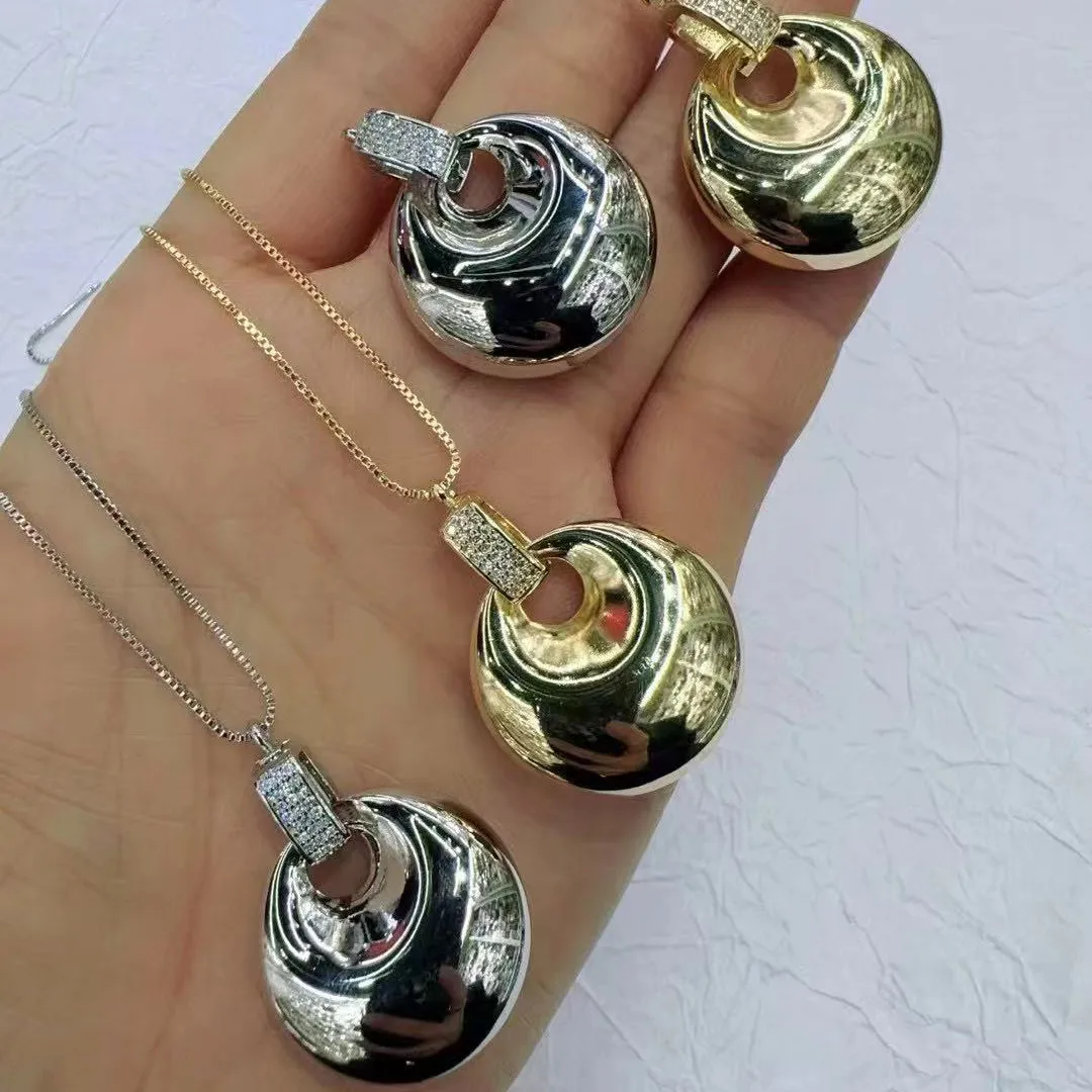 IG Style Simple Style Round Copper Zircon 18K Gold Plated Women's Pendant Necklace display picture 1