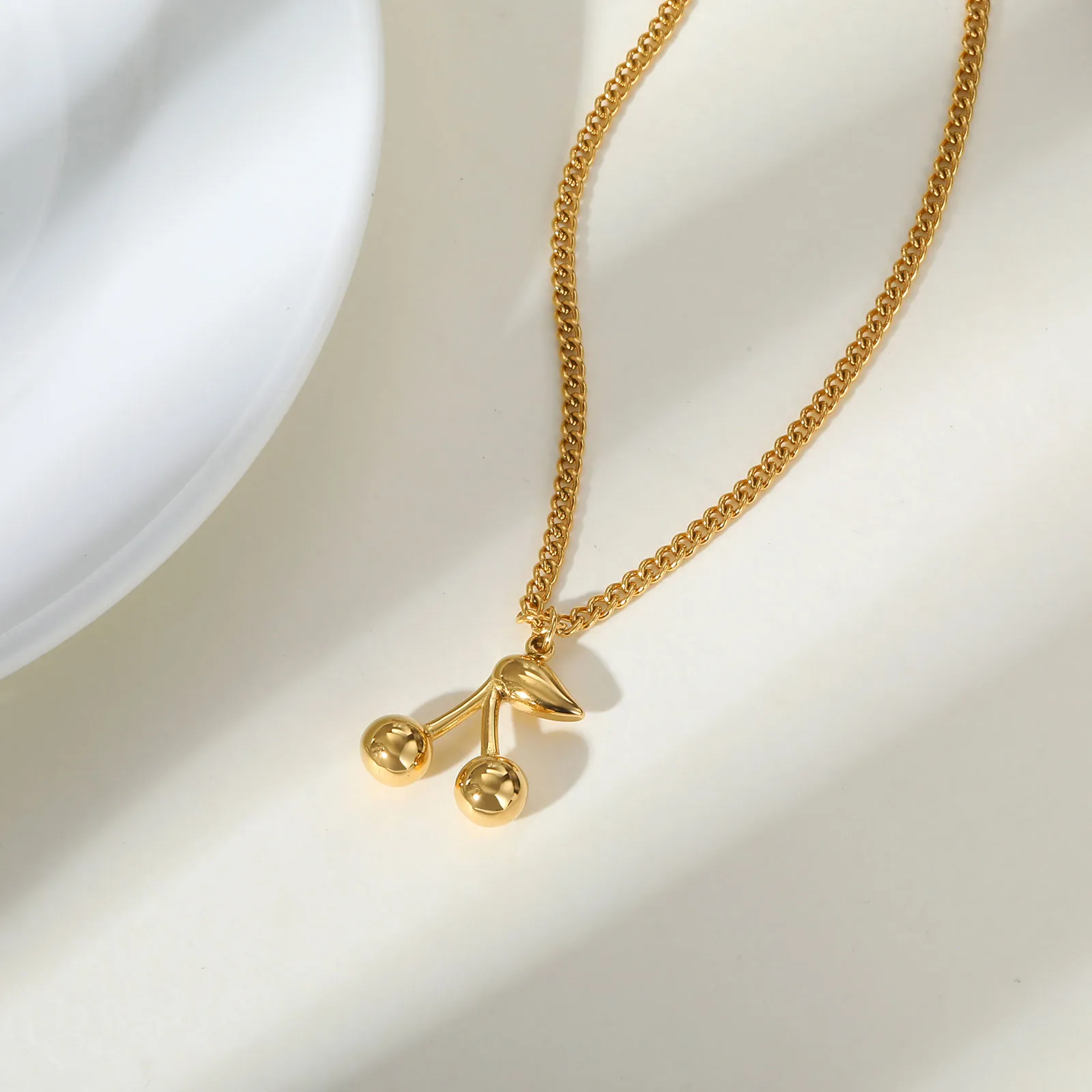 Wholesale Jewelry Sweet Cherry 304 Stainless Steel 18K Gold Plated Necklace Grinding Chain display picture 1