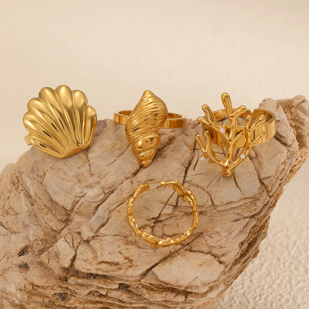 Marine Style Beach Scallop Dolphin Coral 304 Stainless Steel Plating 18K Gold Plated Women's Rings display picture 2