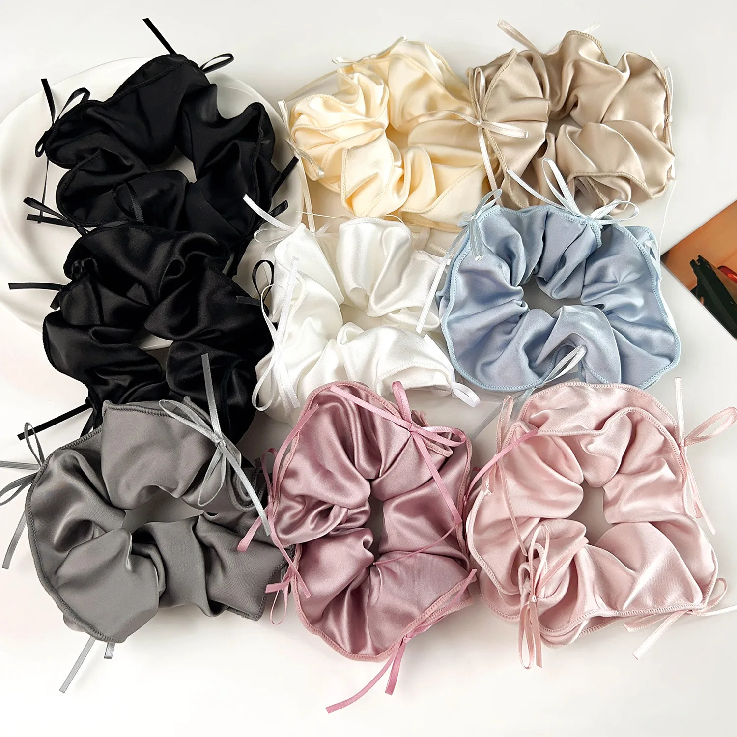 Women's Sweet Solid Color Satin Hair Tie display picture 1