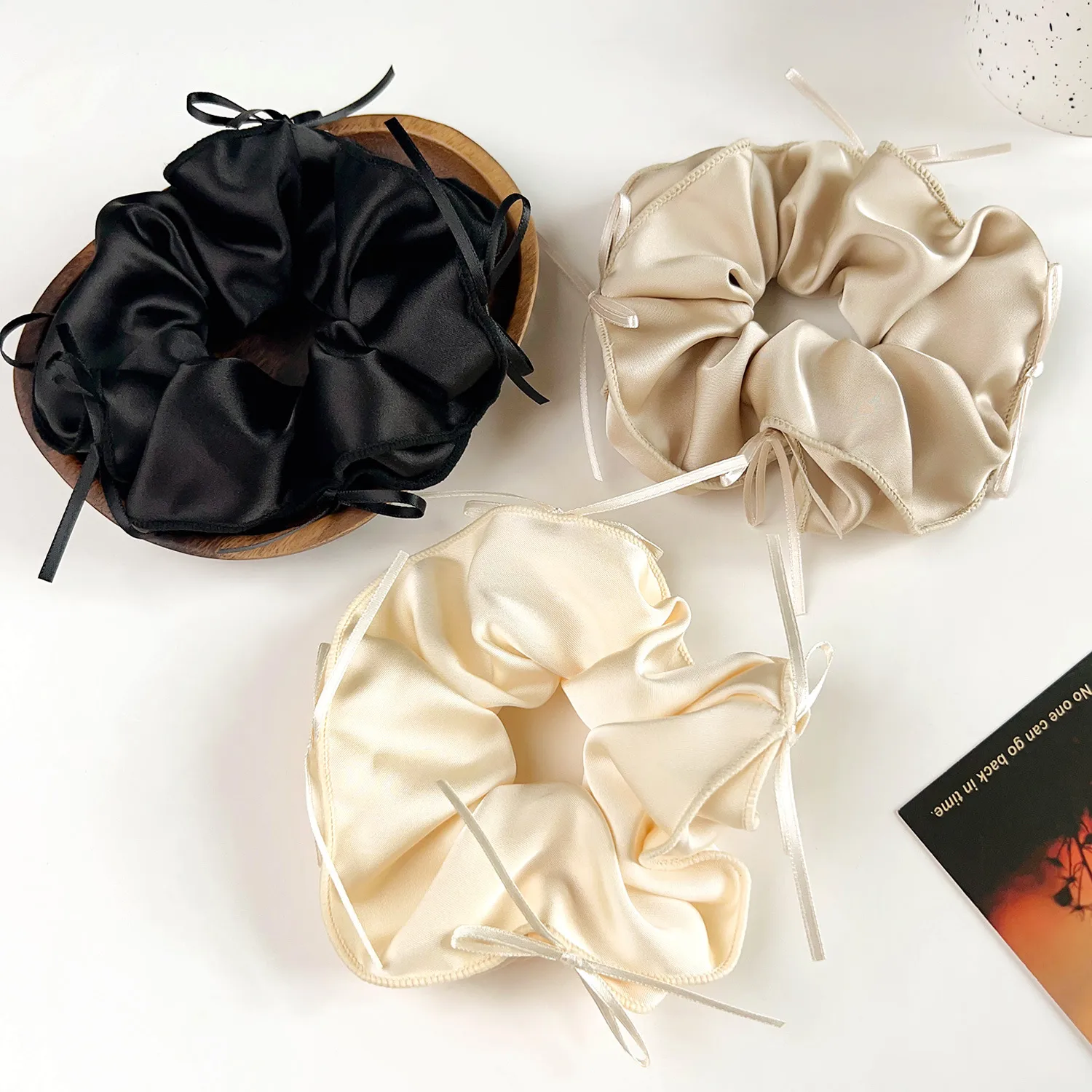 Women's Sweet Solid Color Satin Hair Tie display picture 4