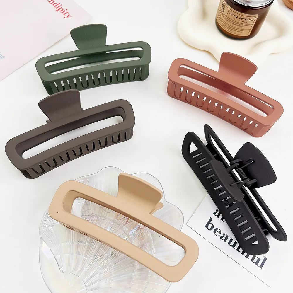 Women's Classic Style Solid Color Plastic Hair Claws display picture 2
