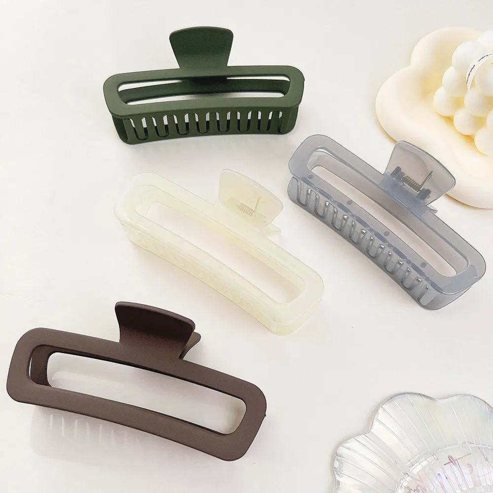 Women's Classic Style Solid Color Plastic Hair Claws display picture 3