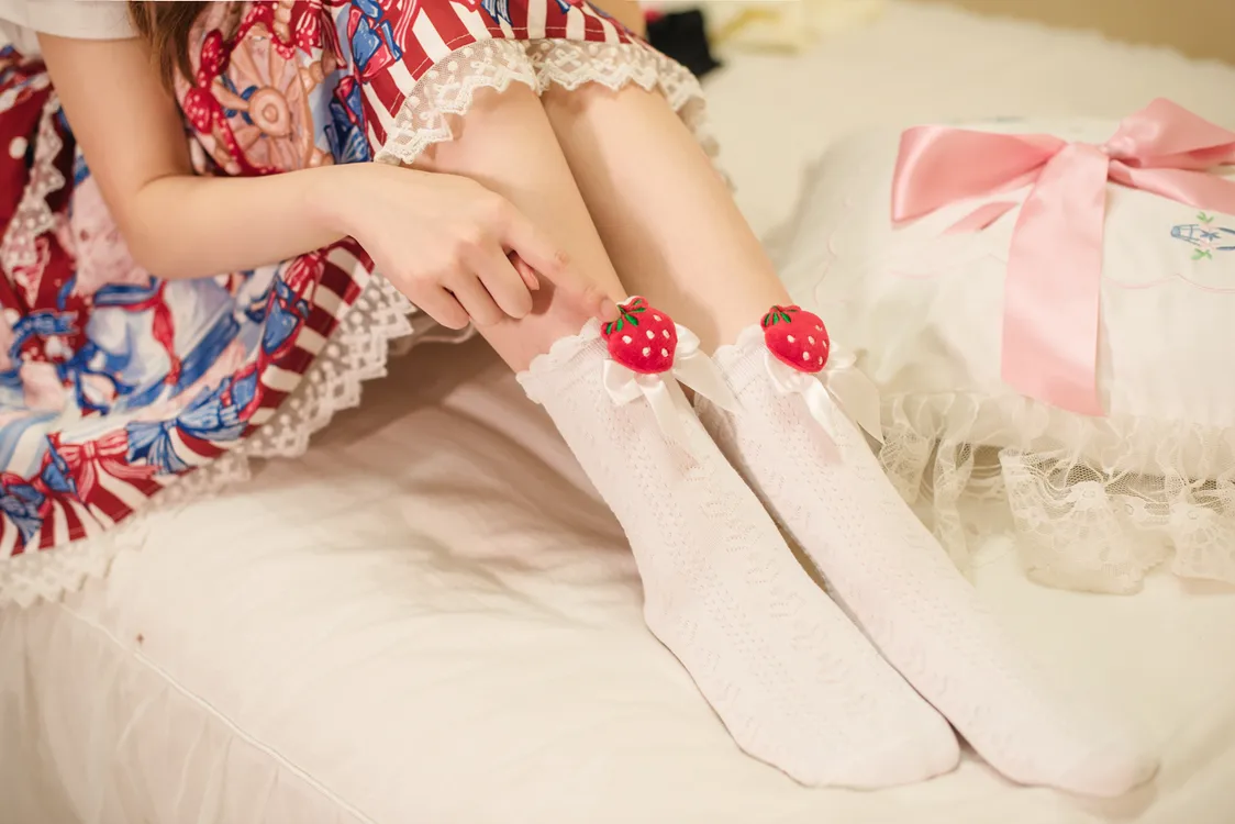 Women's Sweet Strawberry Bow Knot Cotton Ankle Socks A Pair display picture 4