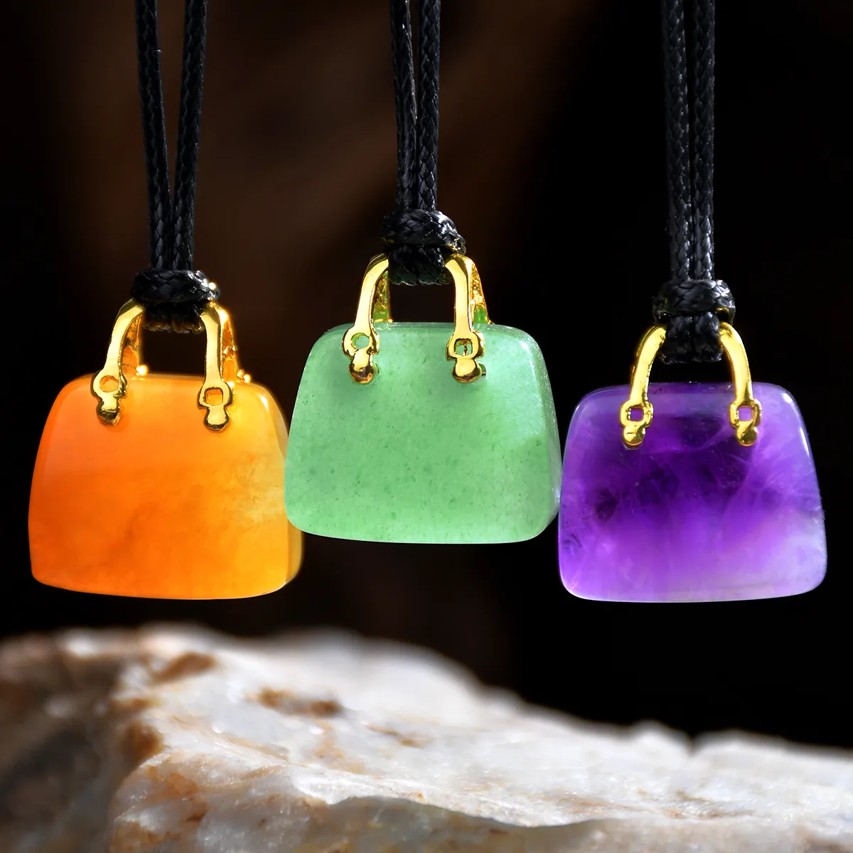 Retro Classic Style Bag Alloy Natural Stone Women's Pendant Necklace display picture 4