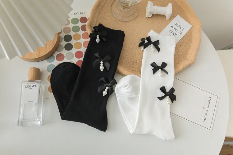Women's New Style Solid Color Bow Knot Cotton Ankle Socks A Pair display picture 1