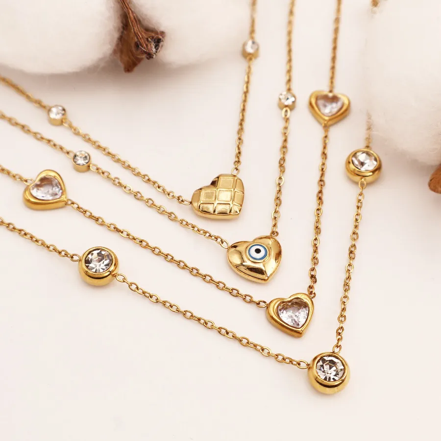 Retro Classic Style Heart Shape Eye 304 Stainless Steel Titanium Steel Plating Zircon 18K Gold Plated Women's Pendant Necklace display picture 2