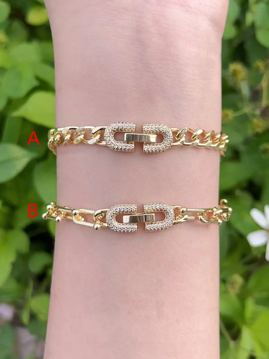 IG Style Simple Style U Shape Geometric Solid Color Copper Polishing Inlay Zircon 18K Gold Plated Women's Bracelets display picture 2