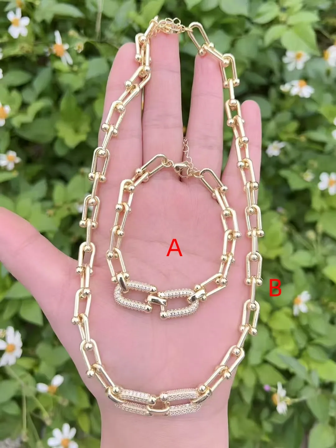 IG Style U Shape Copper Polishing Inlay Zircon 18K Gold Plated Women's Bracelets Necklace Jewelry Set display picture 2