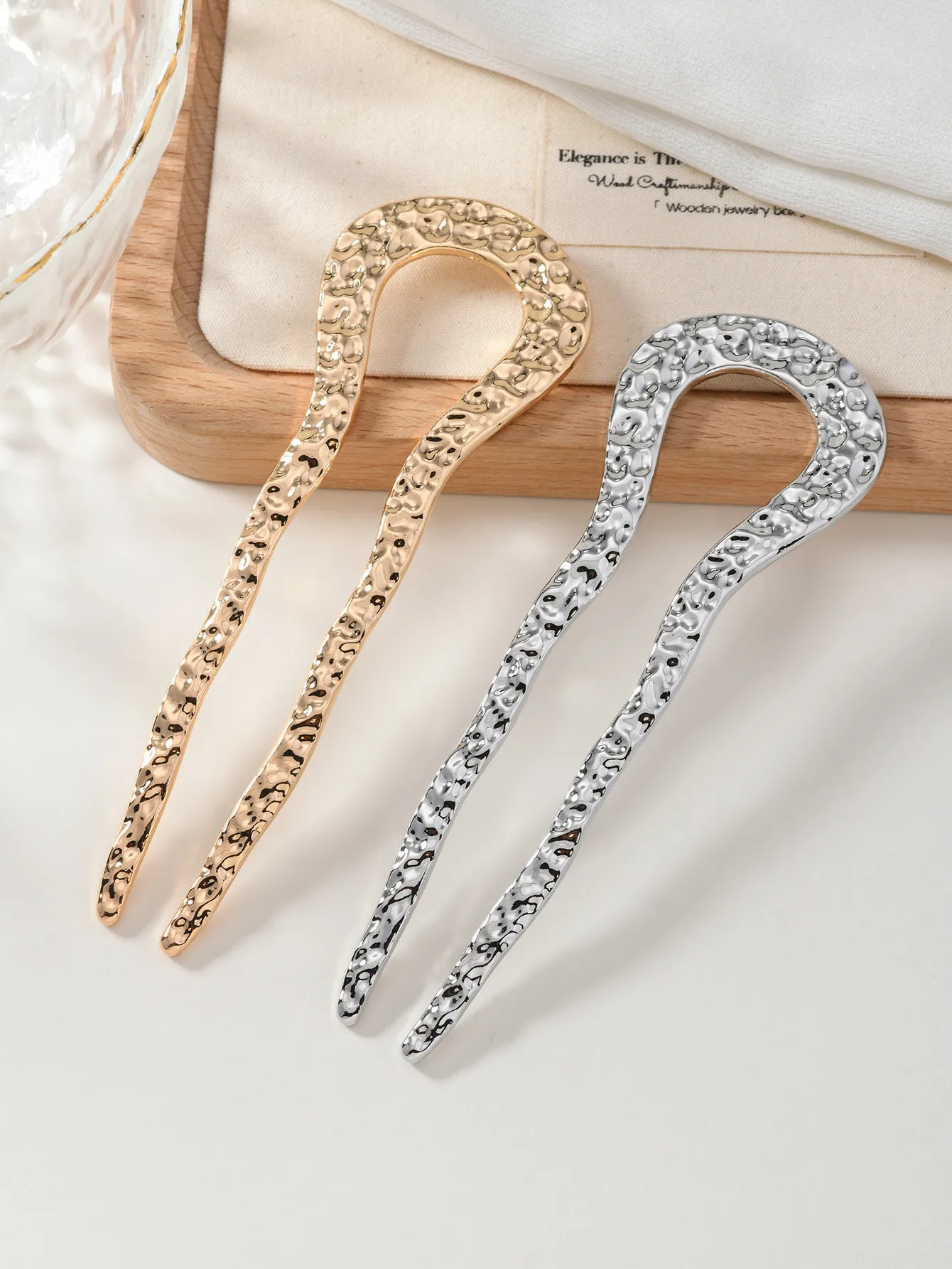 Women's Simple Style Solid Color Alloy Hair Sticks display picture 5