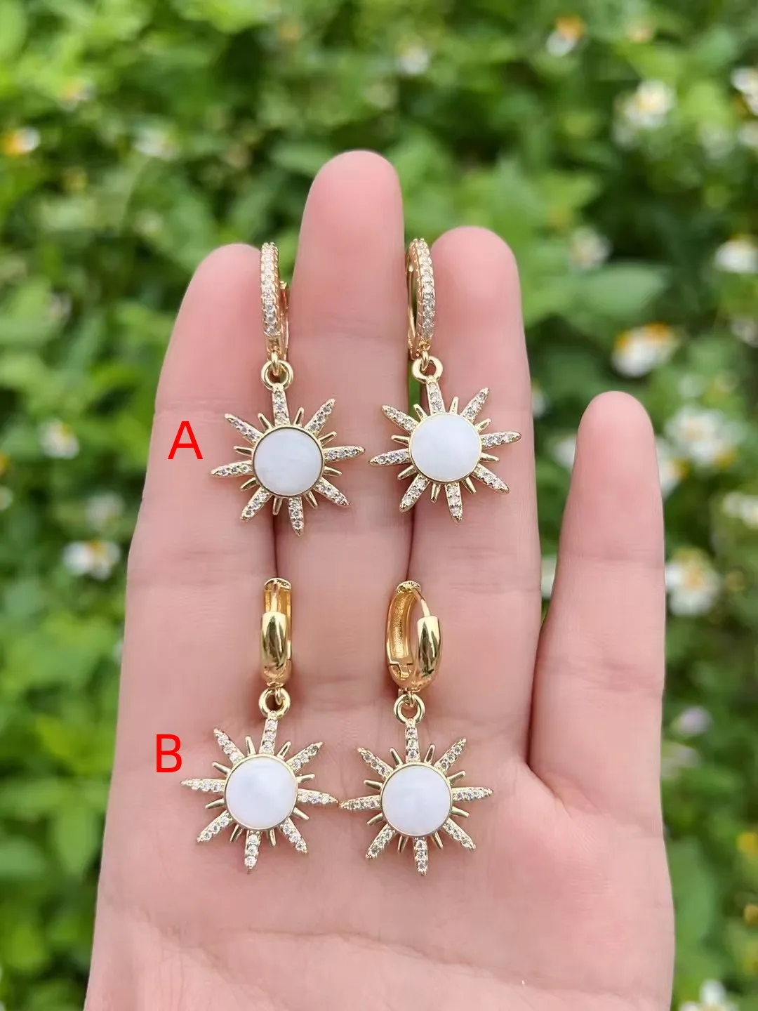 1 Pair/Package Casual Modern Style Sun Polishing Enamel Inlay Copper Zircon 18K Gold Plated Drop Earrings display picture 2