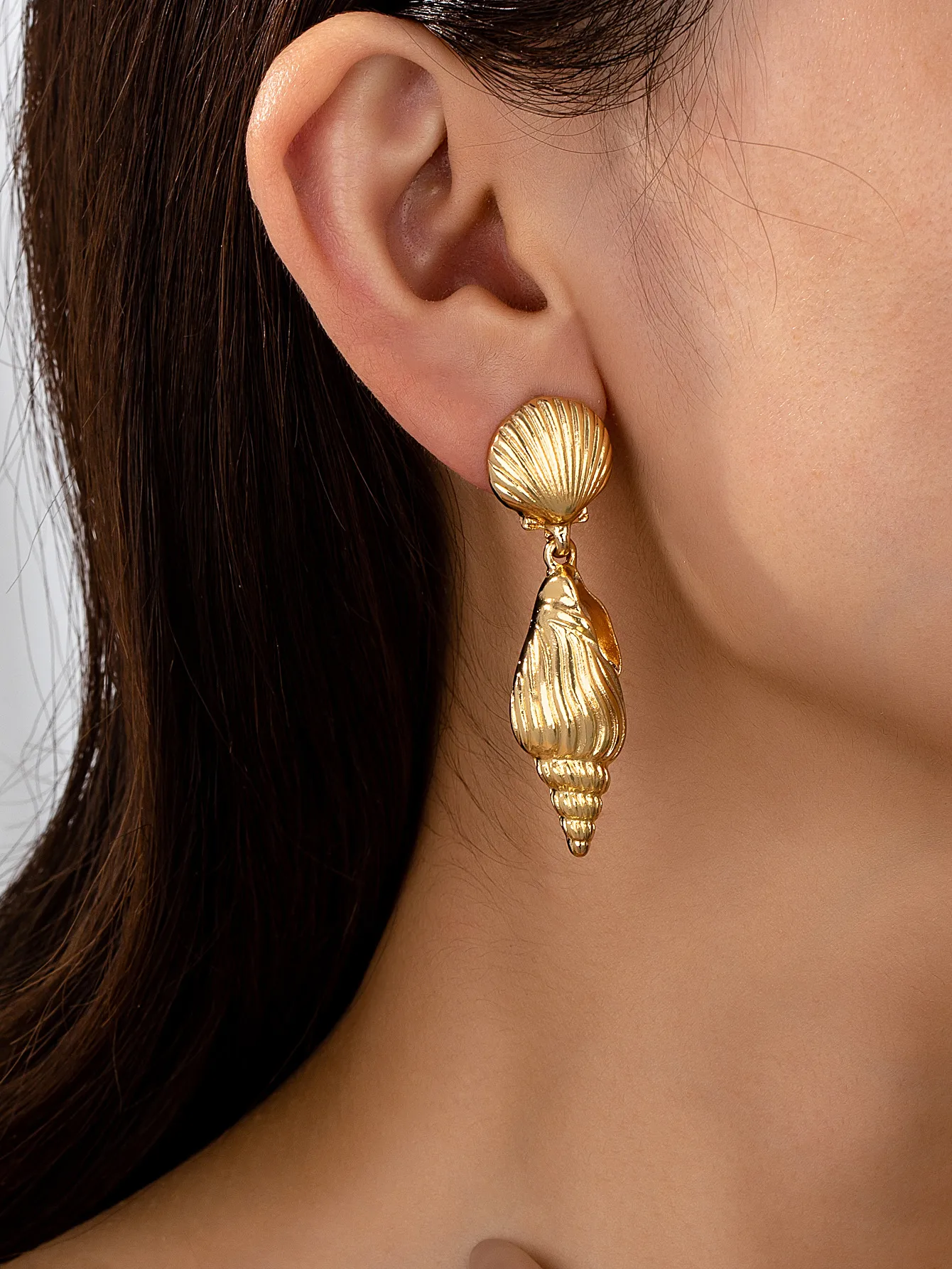 1 Pair Vacation Classic Style Solid Color Plating Zinc Alloy Drop Earrings display picture 2