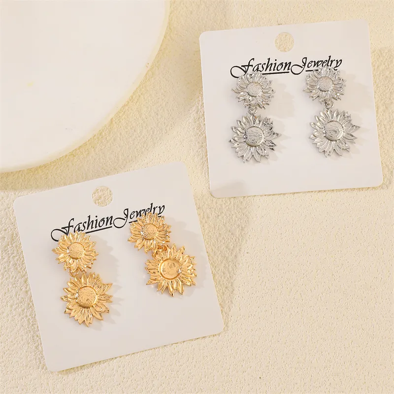 1 Pair Streetwear Flower Plating Alloy K Gold Plated Silver Plated Ear Studs display picture 7