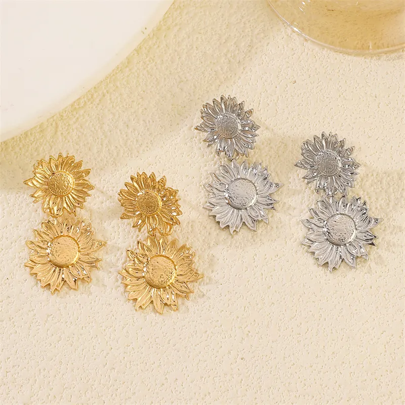 1 Pair Streetwear Flower Plating Alloy K Gold Plated Silver Plated Ear Studs display picture 12