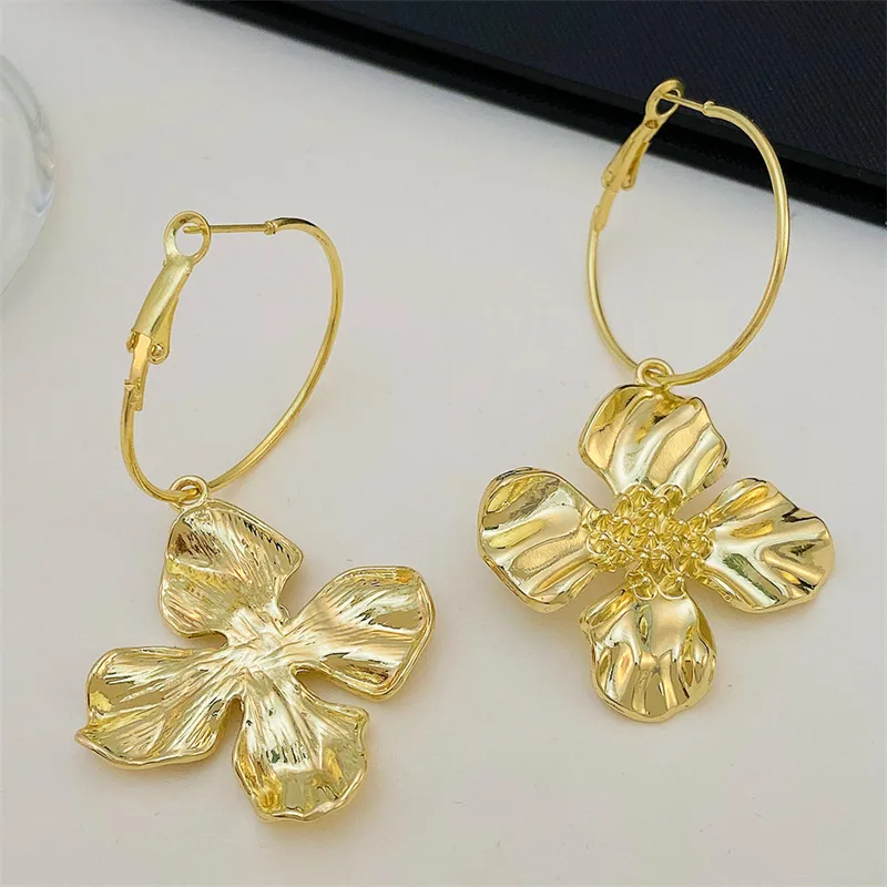1 Pair Streetwear Flower Plating Alloy K Gold Plated Silver Plated Ear Studs display picture 14