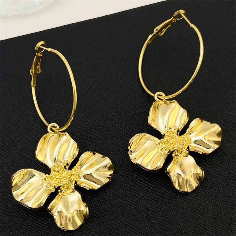 1 Pair Streetwear Flower Plating Alloy K Gold Plated Silver Plated Ear Studs display picture 16