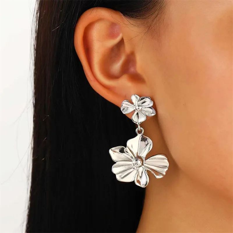 1 Pair Streetwear Flower Plating Alloy K Gold Plated Silver Plated Ear Studs display picture 19