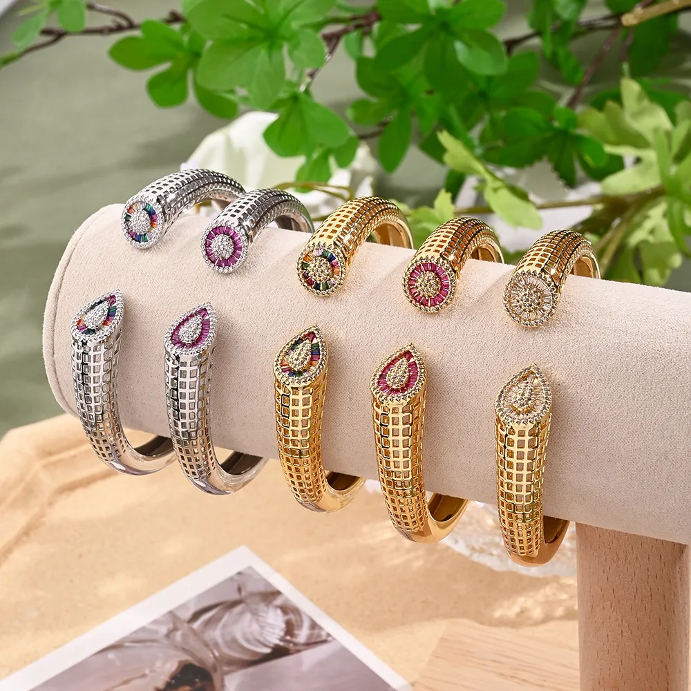 Casual Vacation Modern Style Round Water Droplets Copper Handmade Polishing Inlay Zircon 18K Gold Plated White Gold Plated Women's Bangle display picture 1