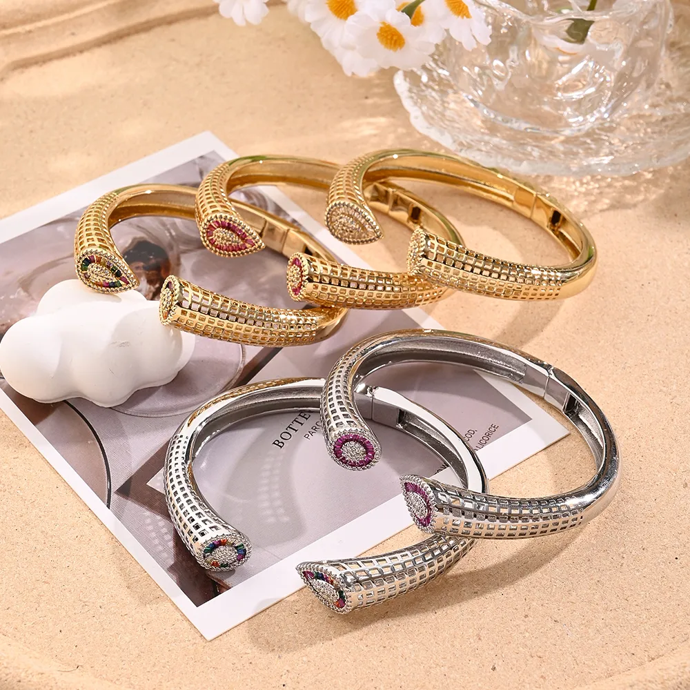 Casual Vacation Modern Style Round Water Droplets Copper Handmade Polishing Inlay Zircon 18K Gold Plated White Gold Plated Women's Bangle display picture 2