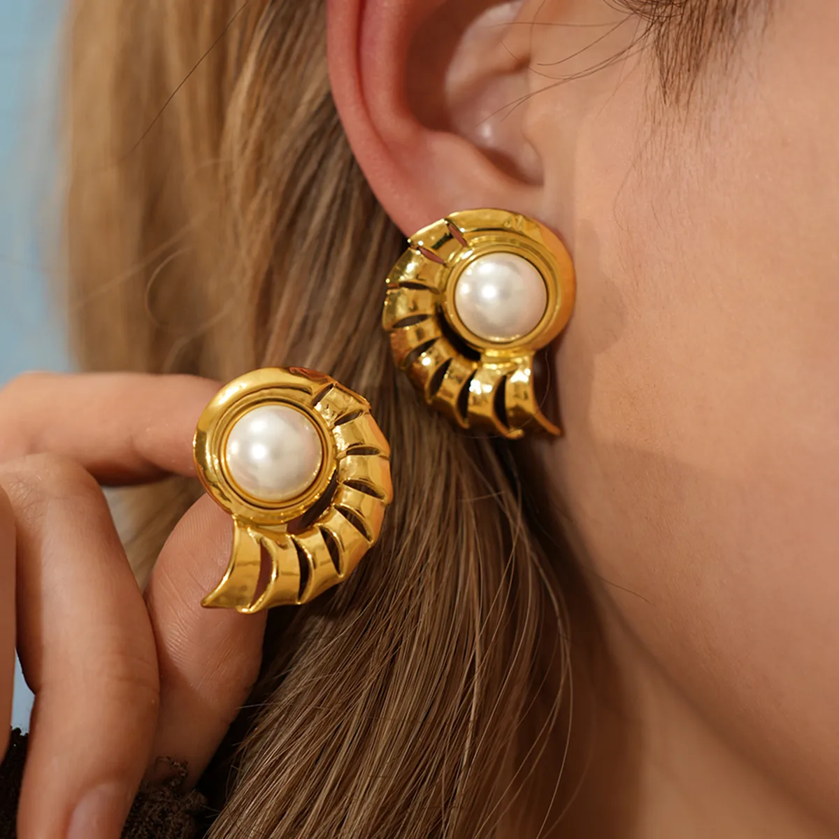 Beach Tropical Ocean Conch 304 Stainless Steel 18K Gold Plated Ear Studs display picture 2