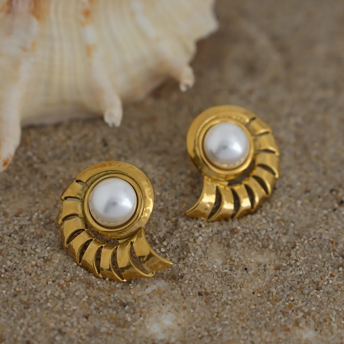Beach Tropical Ocean Conch 304 Stainless Steel 18K Gold Plated Ear Studs display picture 4