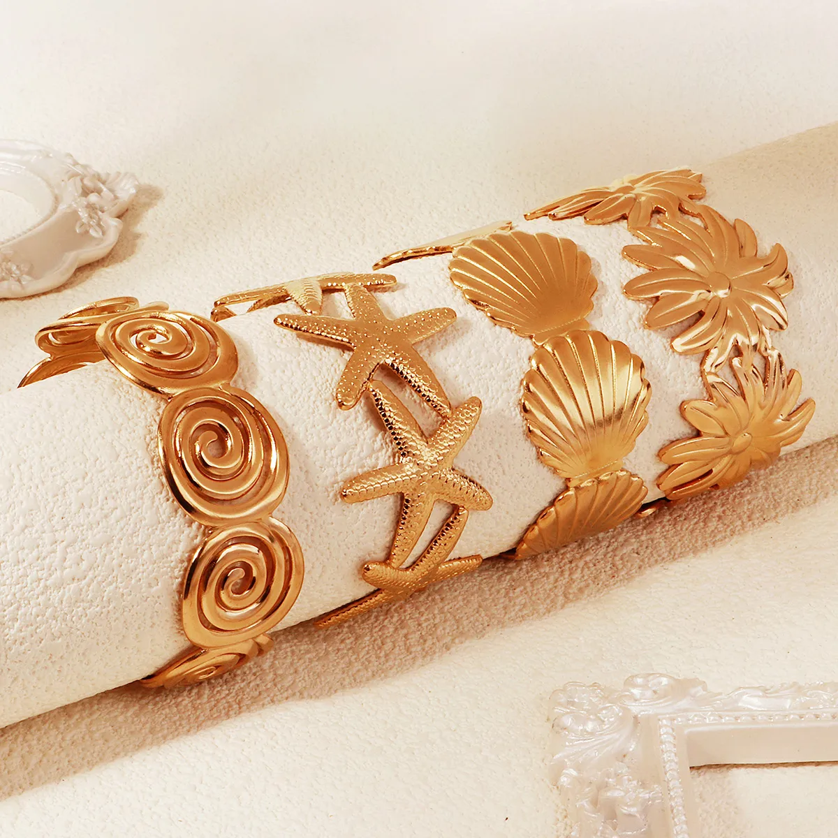 Vacation Starfish Conch Shell 304 Stainless Steel 18K Gold Plated Women's Bangle display picture 4