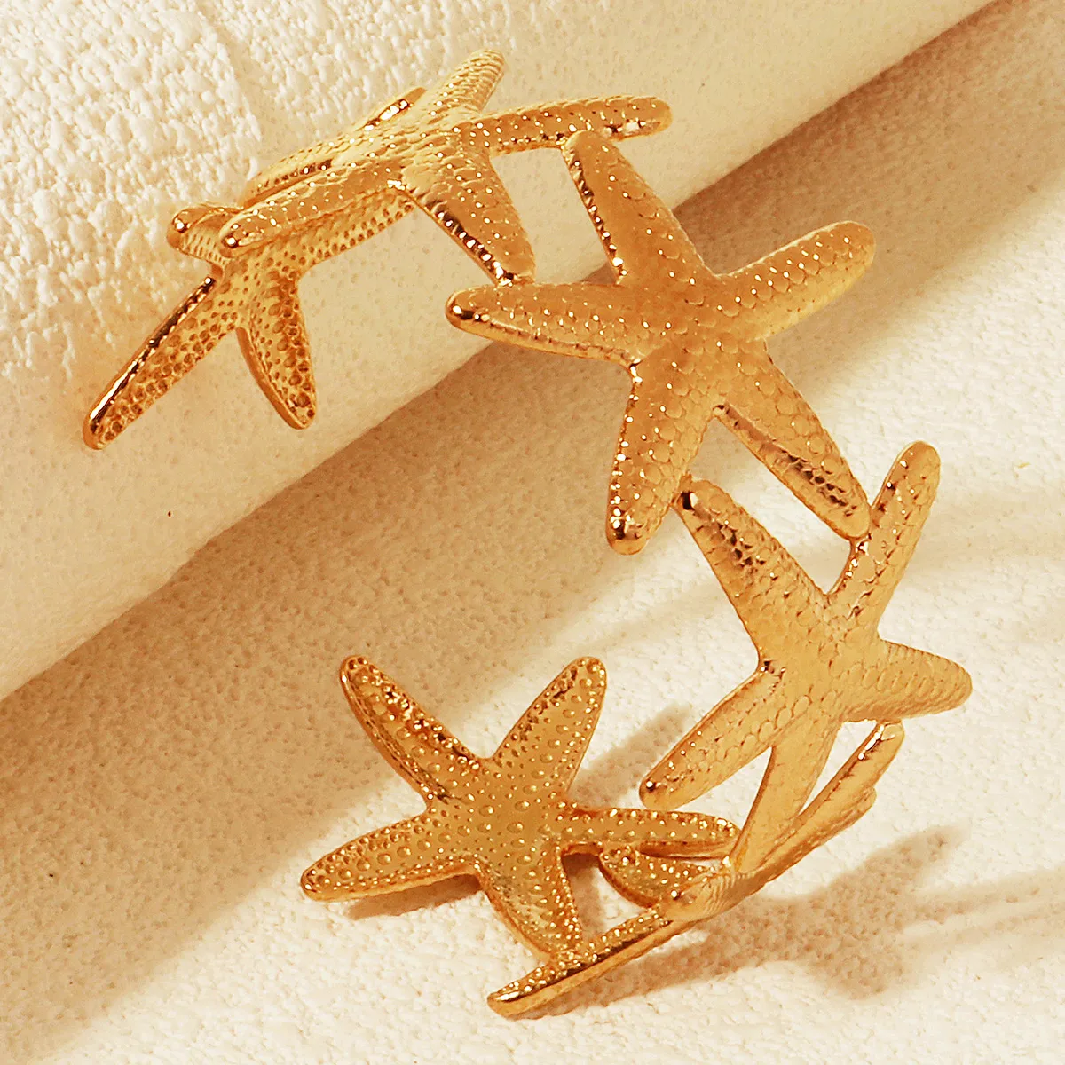 Vacation Starfish Conch Shell 304 Stainless Steel 18K Gold Plated Women's Bangle display picture 8