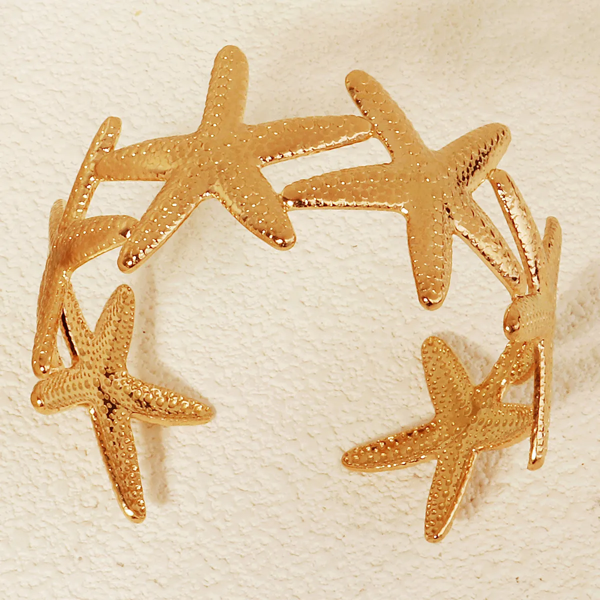 Vacation Starfish Conch Shell 304 Stainless Steel 18K Gold Plated Women's Bangle display picture 9