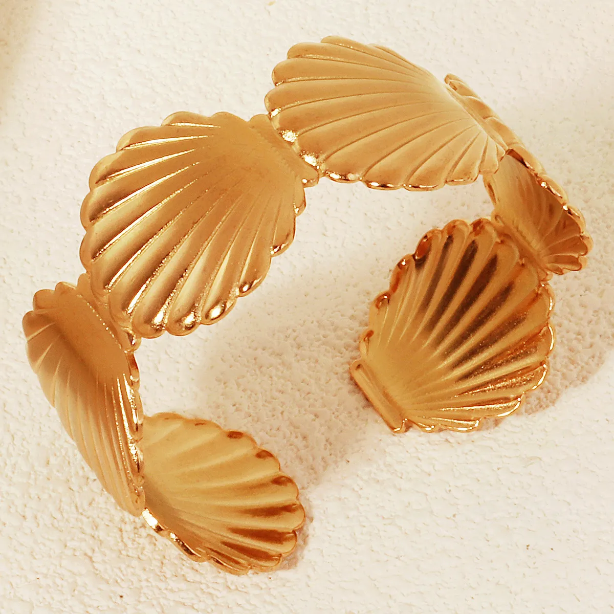 Vacation Starfish Conch Shell 304 Stainless Steel 18K Gold Plated Women's Bangle display picture 15