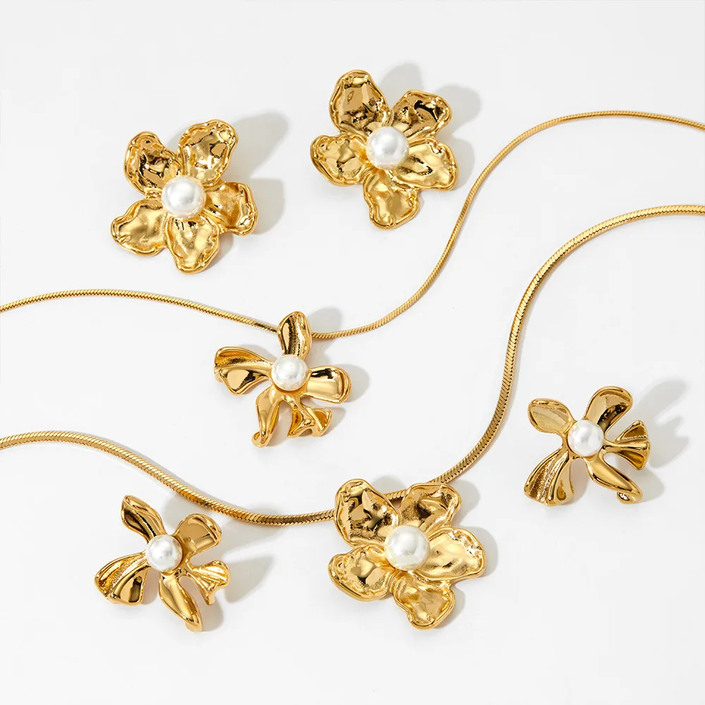 IG Style Flower 304 Stainless Steel 16K Gold Plated White Gold Plated Women's Rings Earrings Necklace display picture 5