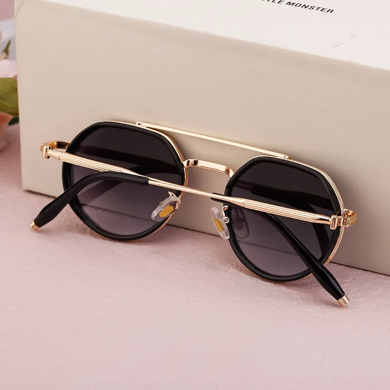 Simple Style Solid Color Pc Tinted Lenses Round Frame Full Frame Glasses display picture 1