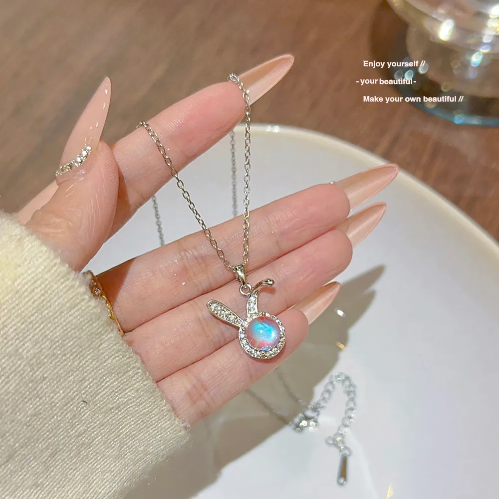 Simple Style Classic Style Rabbit Titanium Steel Women's Pendant Necklace display picture 2
