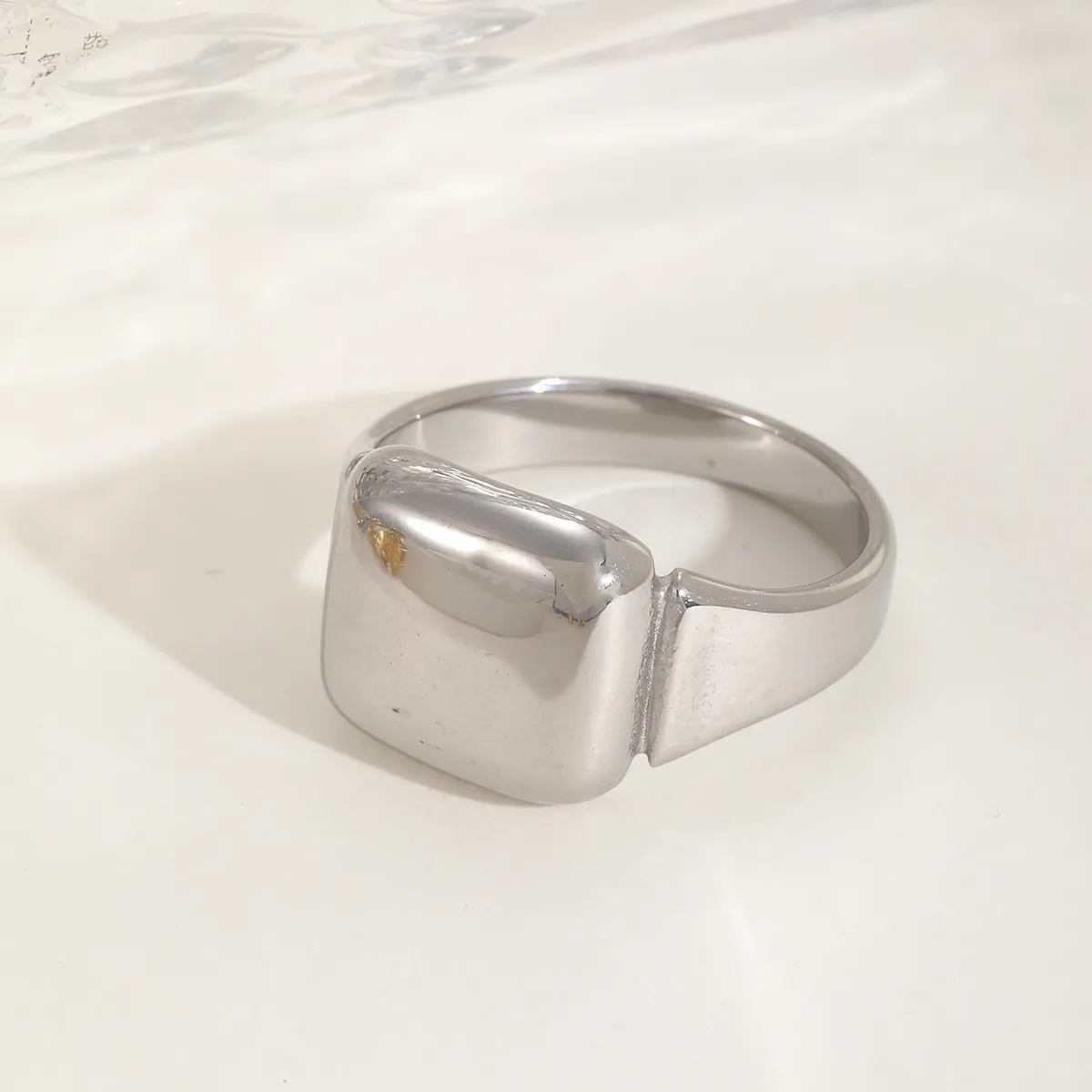 Basic Simple Style Irregular Cross Rectangle 304 Stainless Steel 18K Gold Plated Women's Rings display picture 3